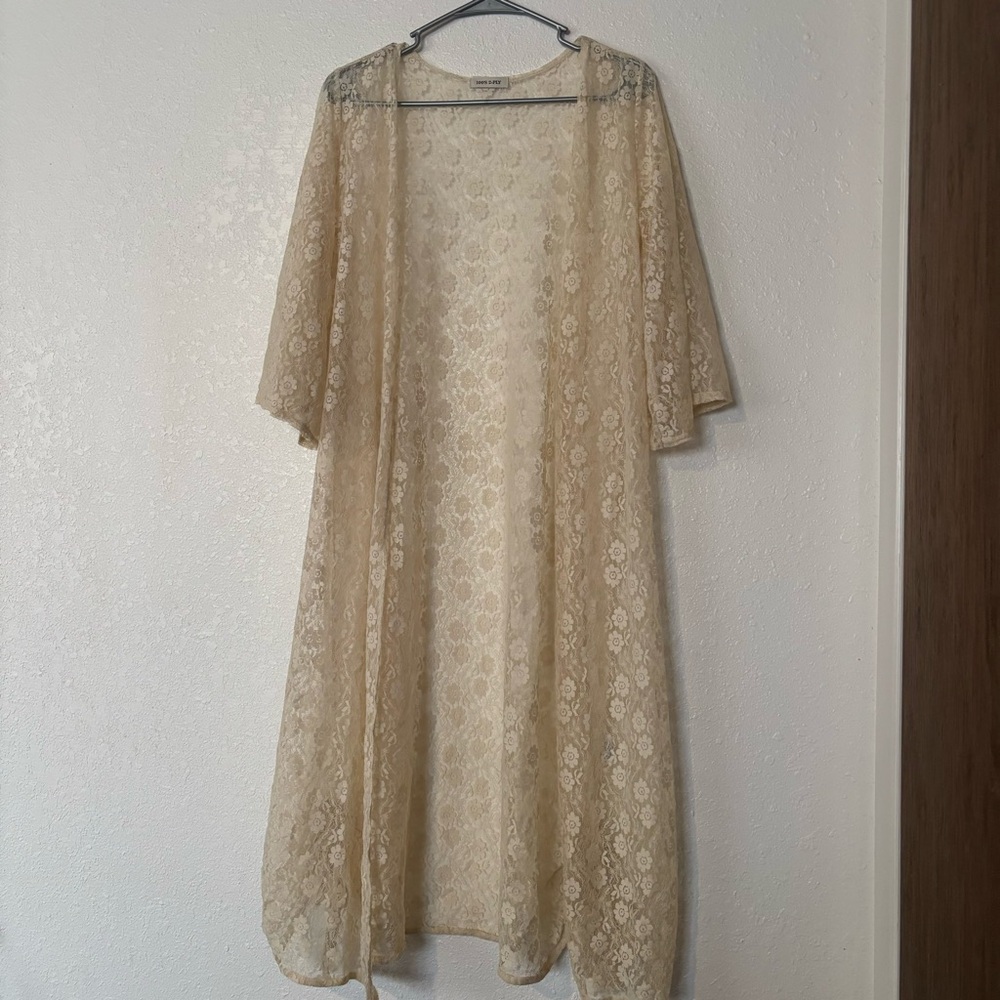 Medium Eggshell Floral Lace Cover Up